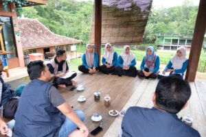 Siapkan Pemimpin Masa Depan: IFG Gandeng Maxima Impact Agency Terjunkan BOD-1 ke Masyarakat Melalui Program Community Lab